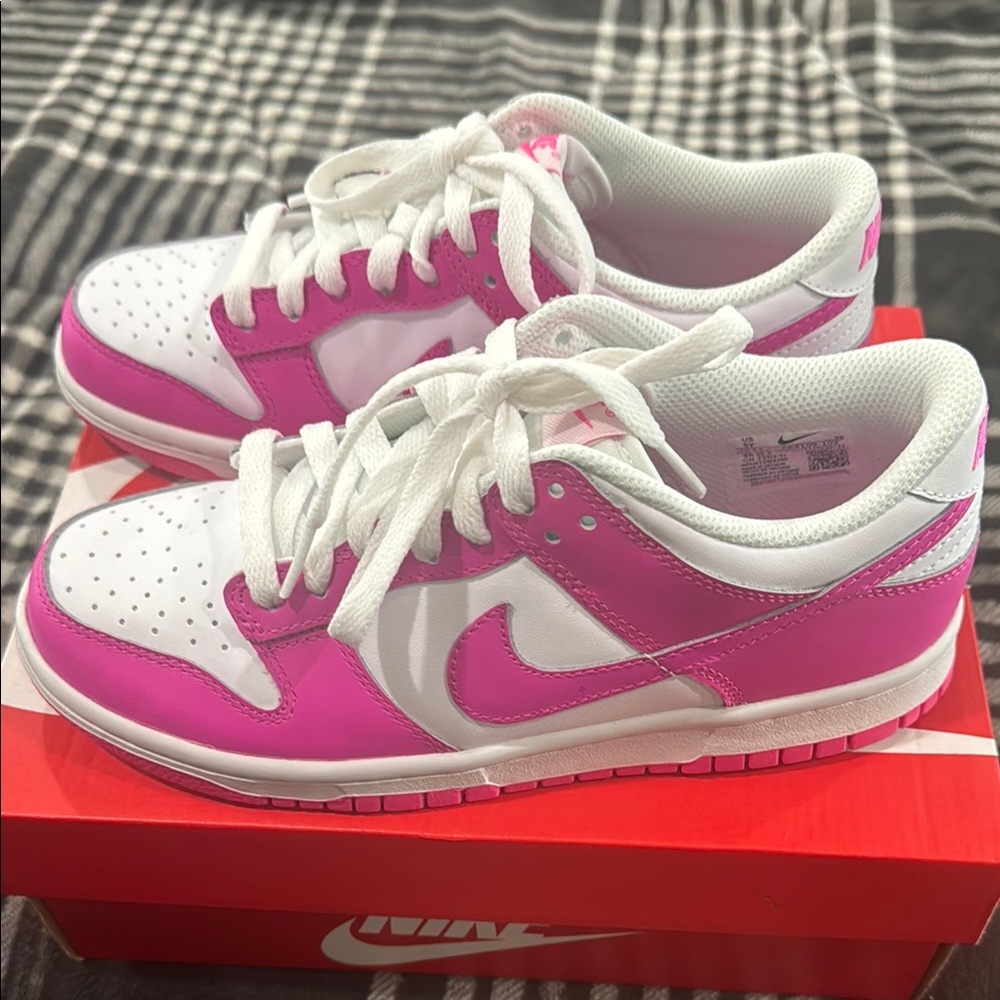 Nike Dunk Low Laser Fuchsia